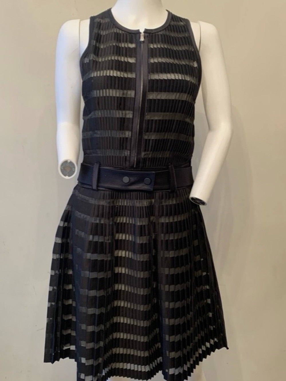 3.1 Phillip Lim Size 2 Zip Front Belted Black Sleeveless Pleated Dress